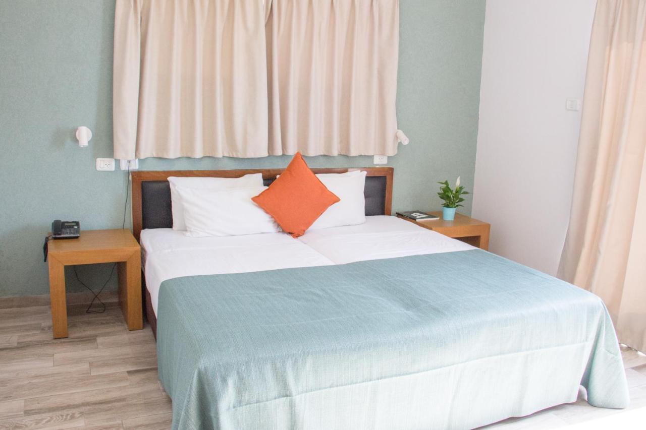 Golden Beach Hotel Tel Aviv Eksteriør bilde
